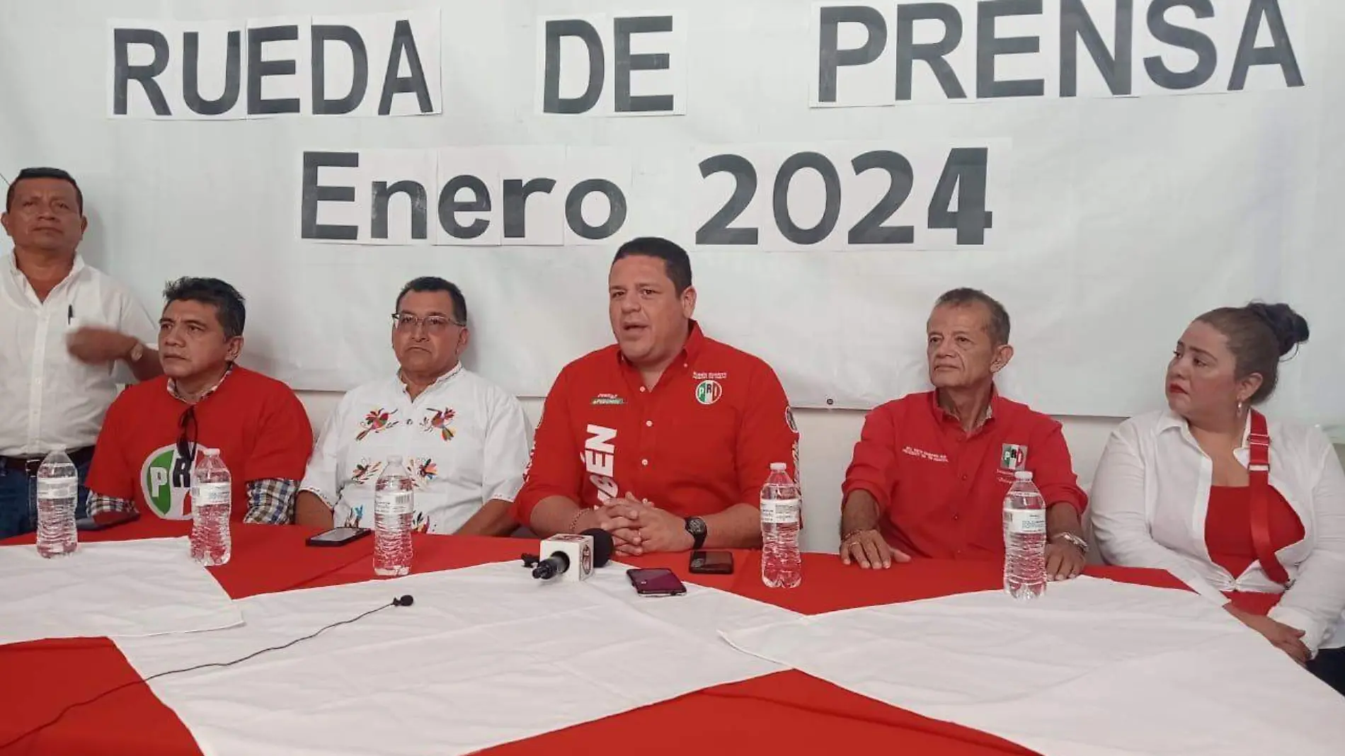 Representantes del PRI